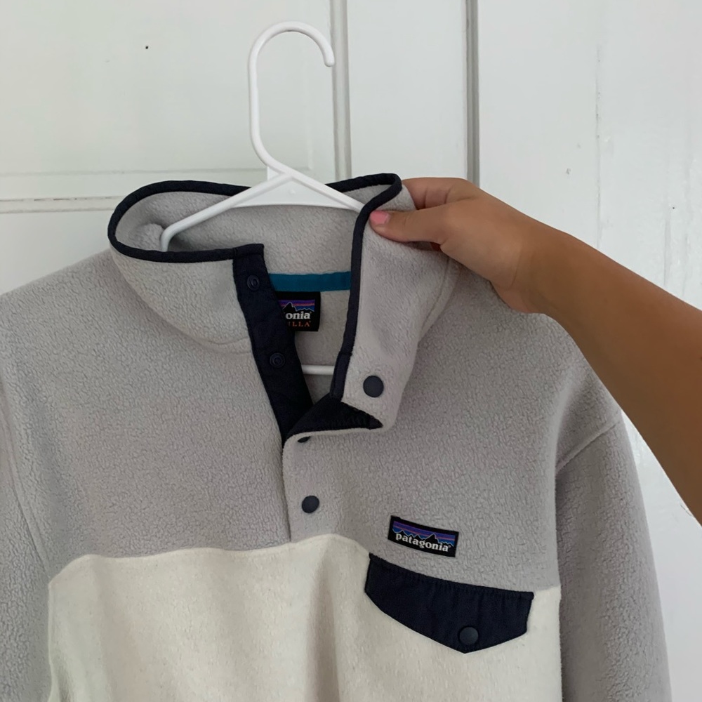 Grey Patagonia Synchilla Snap-T Fleece Pullover